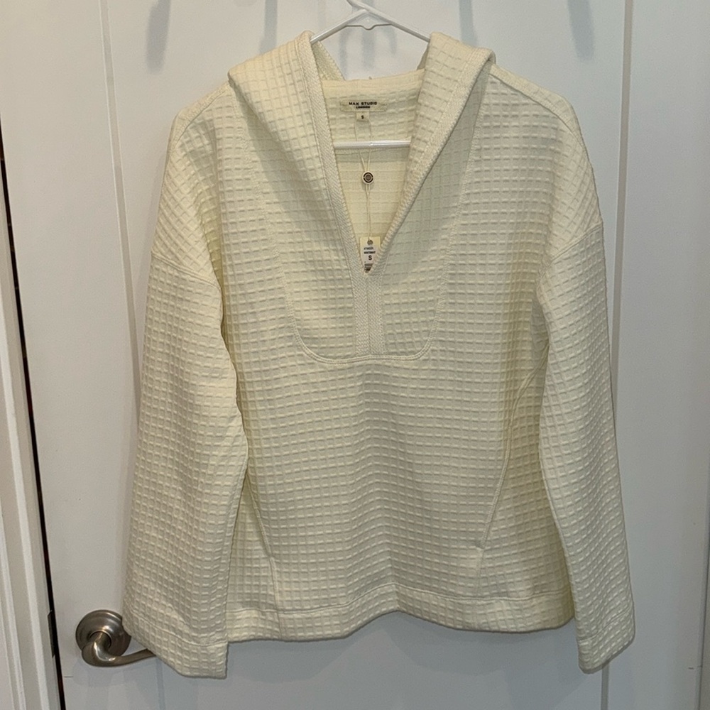 MAX STUDIO SWEATSHIRT SIZE SMALL BEAUTIFUL VANILLA NEW WITH TAGS ORIGINALLY $128
